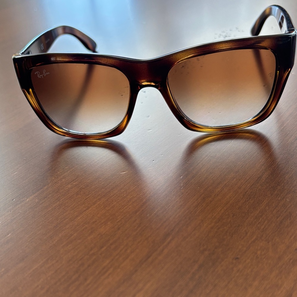 Ray-Ban Brown Tortoise Sunglasses